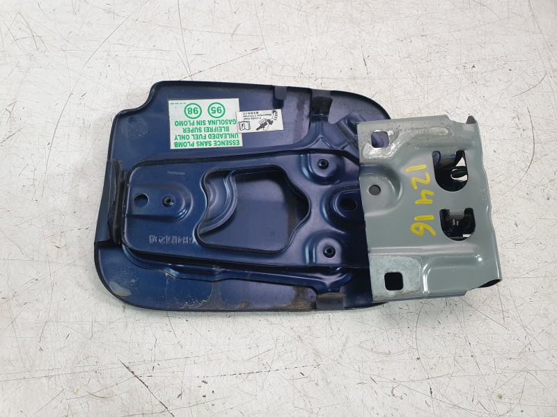 Recambio de tapa exterior combustible para dacia duster (hs_) 1.2 tce 125 referencia OEM IAM 788304650R  