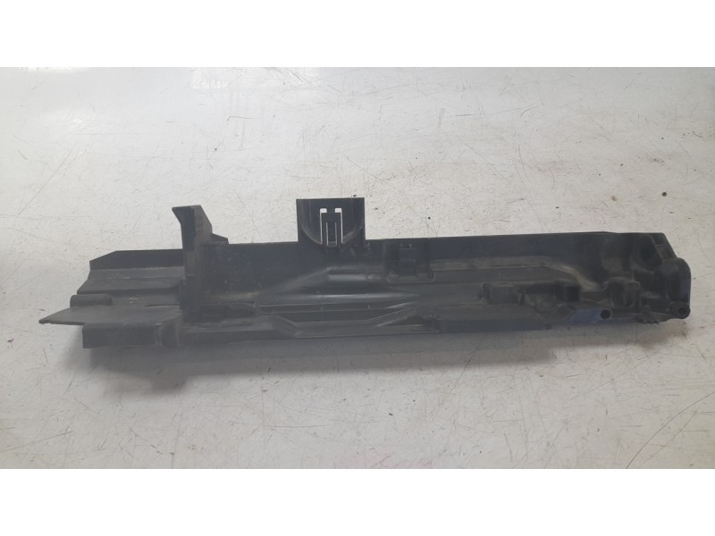 Recambio de soporte radiador para bmw x1 (e84) xdrive 20d referencia OEM IAM 17107524914  