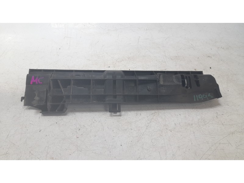 Recambio de soporte radiador para bmw x1 (e84) xdrive 20d referencia OEM IAM 17107524912  