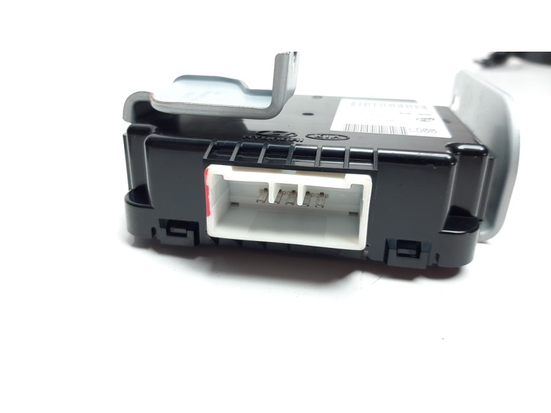 Recambio de modulo electronico para kia rio (yb) drive referencia OEM IAM 95300H8000  