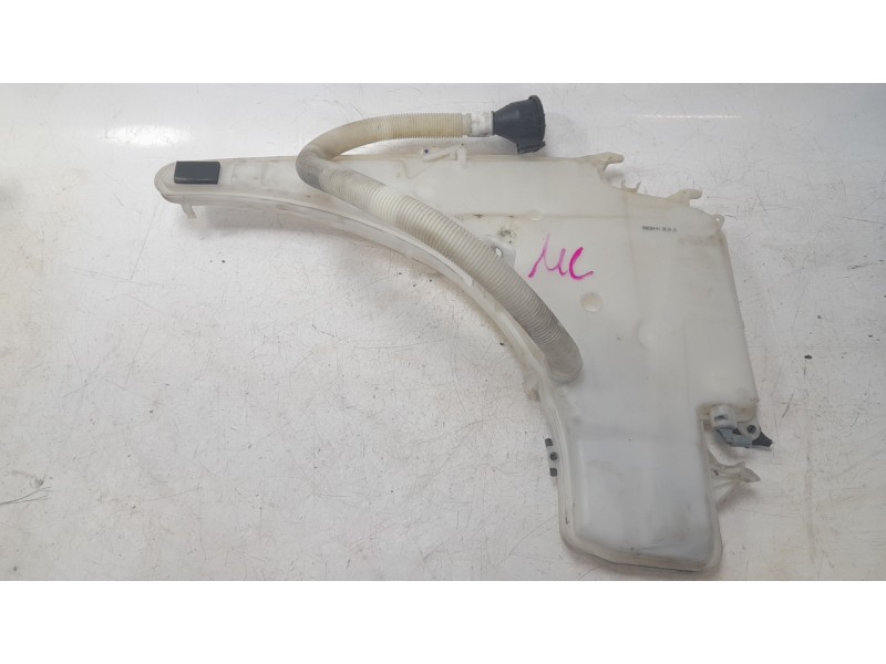 Recambio de deposito limpia para bmw x1 (e84) xdrive 20d referencia OEM IAM 61667238666  