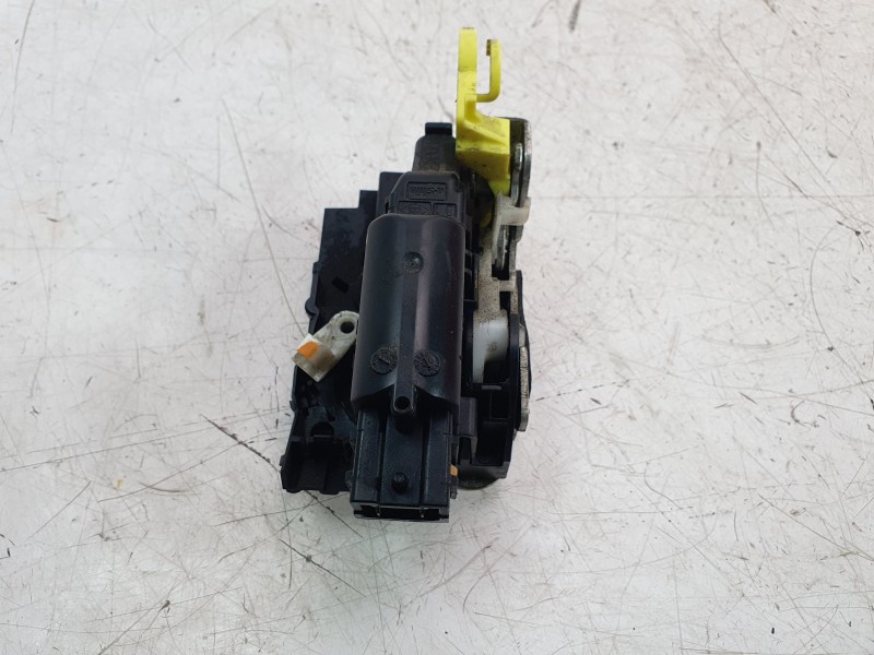 Recambio de cerradura puerta trasera derecha para dacia duster (hs_) 1.2 tce 125 referencia OEM IAM 825025967R  