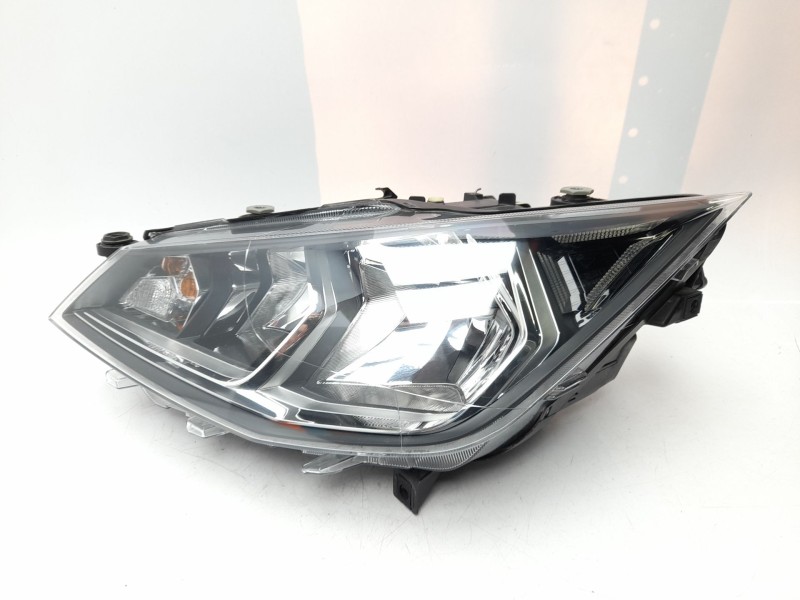 Recambio de faro izquierdo para seat arona (kj7, kjp) 1.0 tsi referencia OEM IAM 6F1941015B  10121371004/11854511/9010073