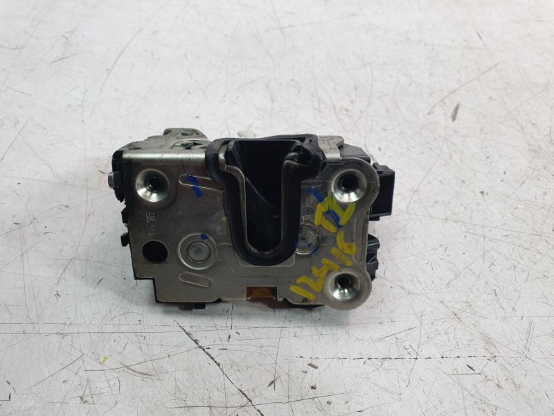Recambio de cerradura puerta trasera izquierda para dacia duster (hs_) 1.2 tce 125 referencia OEM IAM 825031439R  