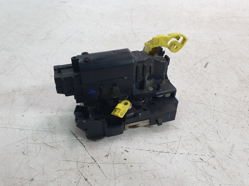 Recambio de cerradura puerta trasera izquierda para dacia duster (hs_) 1.2 tce 125 referencia OEM IAM 825031439R  