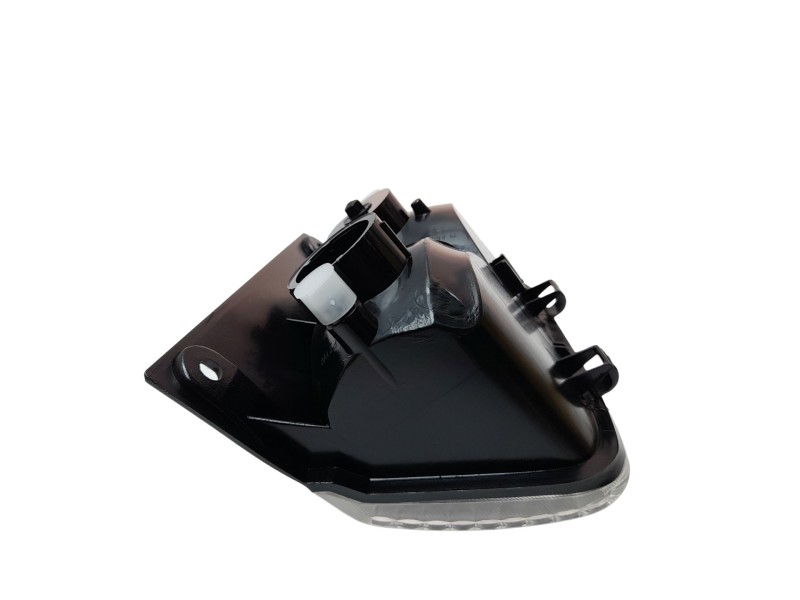 Recambio de piloto marcha atras para renault trafic caja cerrada (ab 4.01) referencia OEM IAM 4412787  104LLH621/5420502/OP93244