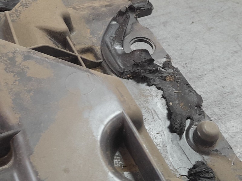 Recambio de cubrecarter para renault megane iv hatchback (b9a/m/n_) 1.5 blue dci 115 (b9a6) referencia OEM IAM   