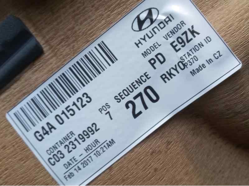 Recambio de techo interior para hyundai i30 (pd) klass referencia OEM IAM RKY0000231992 1951025402009 G4A015123
