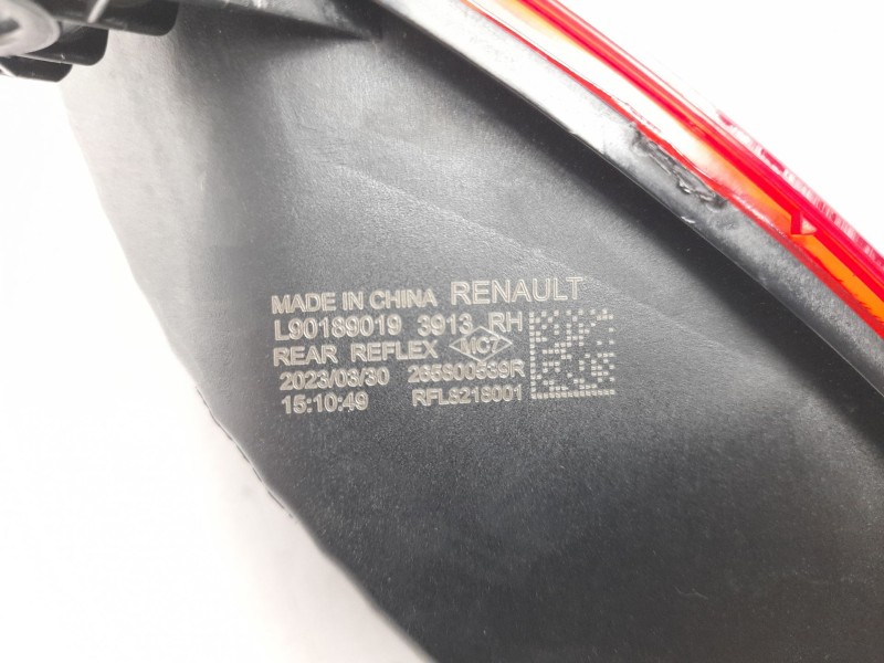Recambio de faro antiniebla trasero derecho para renault arkana i (lcm_, ldn_) 1.3 tce 140 (ldn0) referencia OEM IAM 265800539R 