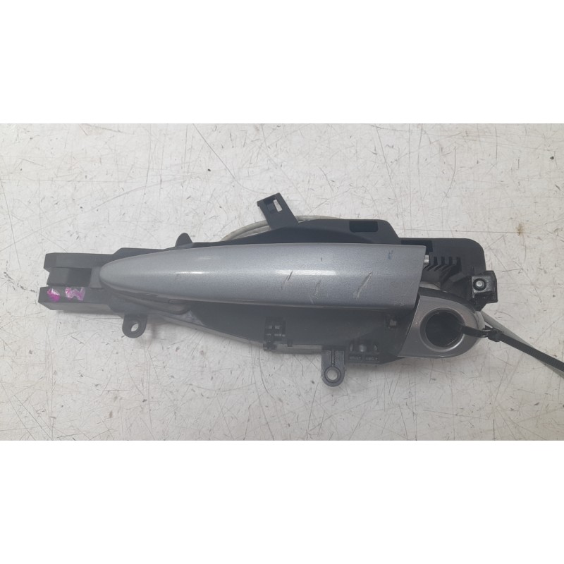 Recambio de maneta exterior delantera izquierda para bmw x1 (e84) sdrive 18 d referencia OEM IAM 51212992985  