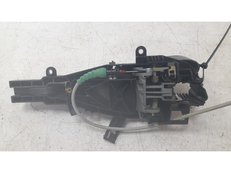 Recambio de maneta exterior delantera izquierda para bmw x1 (e84) sdrive 18 d referencia OEM IAM 51212992985  