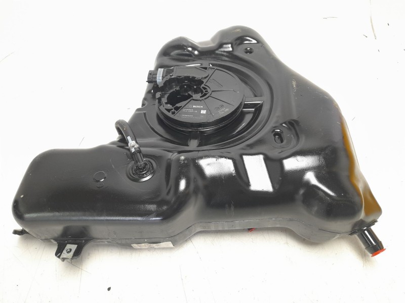 Recambio de deposito adblue para land rover discovery sport (l550) 2.0 d 4x4 referencia OEM IAM   