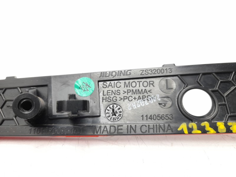 Recambio de piloto trasero izquierdo paragolpes para mg zs 1.5 hybrid+ referencia OEM IAM 11405653  