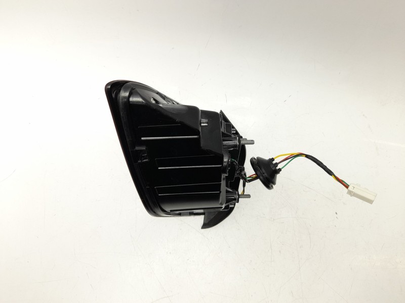 Recambio de piloto trasero izquierdo interior para mg zs suv (azs1) 1.5 vti referencia OEM IAM 10571683  