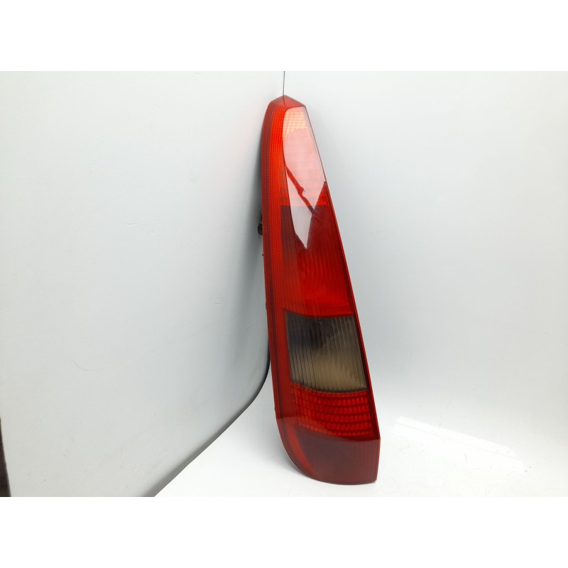 Recambio de piloto trasero izquierdo para ford fiesta v (jh_, jd_) 1.4 tdci referencia OEM IAM 1324578  103F10310771/16310633/40