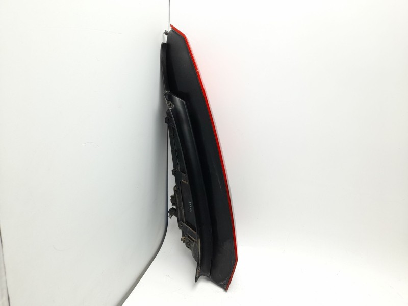 Recambio de piloto trasero derecho para ford fiesta v (jh_, jd_) 1.4 tdci referencia OEM IAM 1324563  103F10310770/16310634/4020