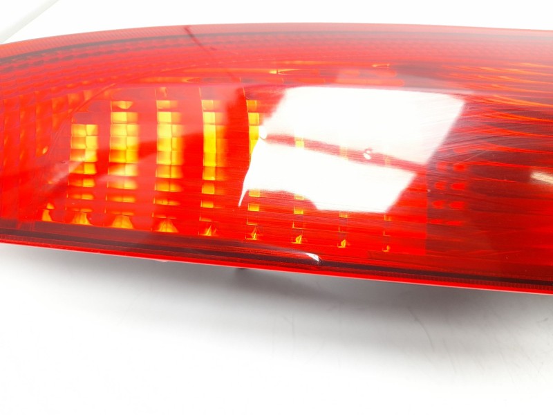 Recambio de piloto trasero derecho para ford fiesta v (jh_, jd_) 1.4 tdci referencia OEM IAM 1324563  103F10310770/16310634/4020