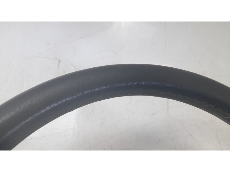 Recambio de volante para ford ecosport 1.0 ecoboost referencia OEM IAM EGN153600JC3ZHE  