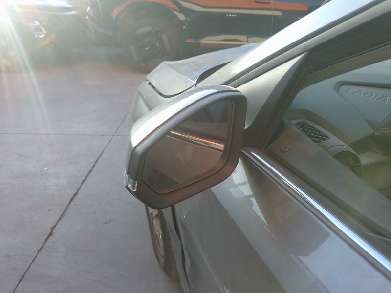 Recambio de retrovisor izquierdo para skoda fabia iv (pj3) 1.0 mpi referencia OEM IAM   