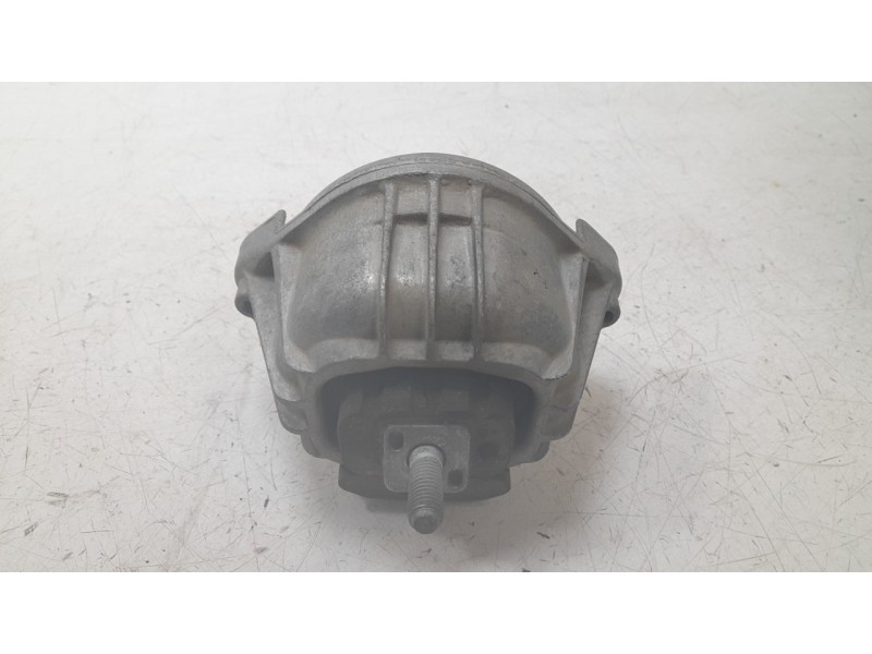 Recambio de soporte motor derecho para bmw x1 (e84) xdrive 20d referencia OEM IAM 676880003  