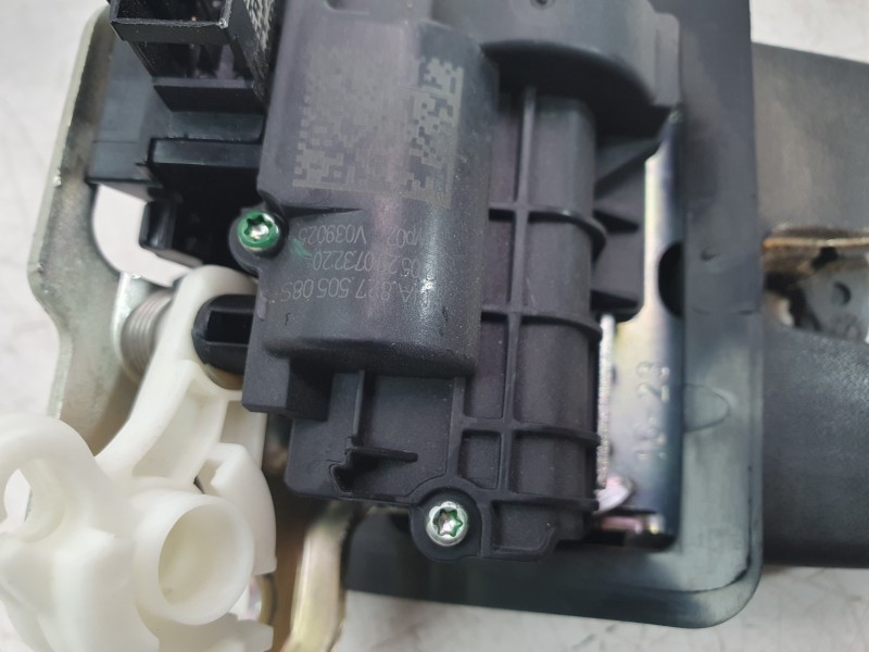 Recambio de cerradura maletero / porton para volkswagen touran (5t1) 2.0 tdi referencia OEM IAM 5NA82750508S  