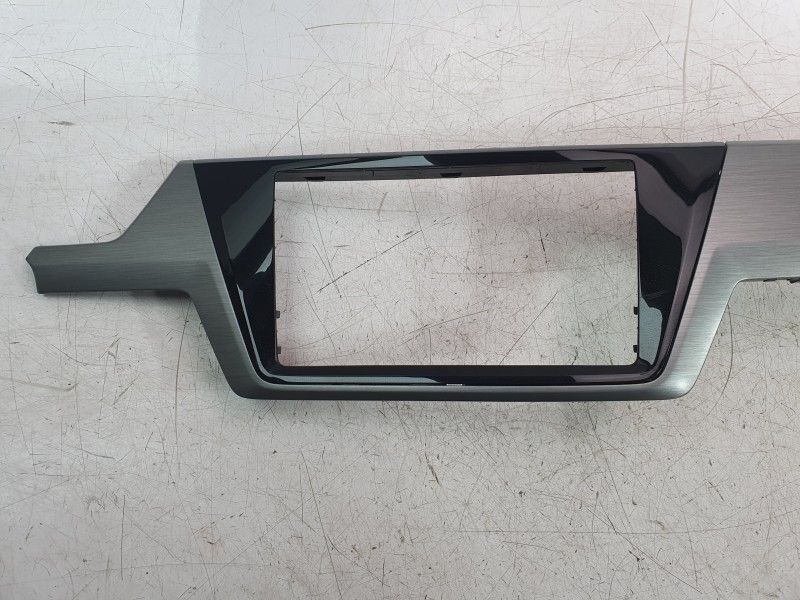 Recambio de moldura para volkswagen touran (5t1) 2.0 tdi referencia OEM IAM 5TB858416F  
