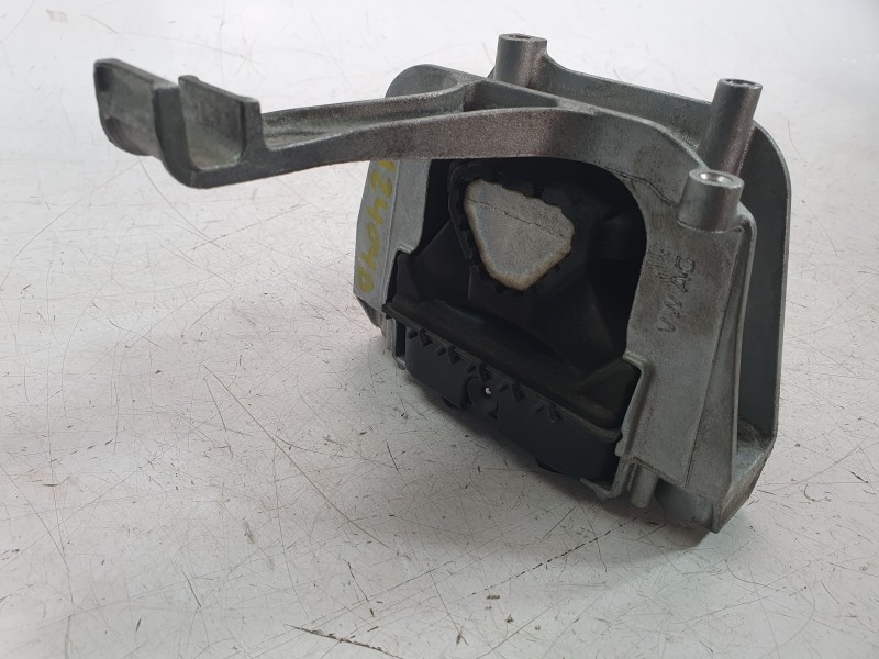 Recambio de soporte motor derecho para volkswagen touran (5t1) 2.0 tdi referencia OEM IAM 5WA199262H  