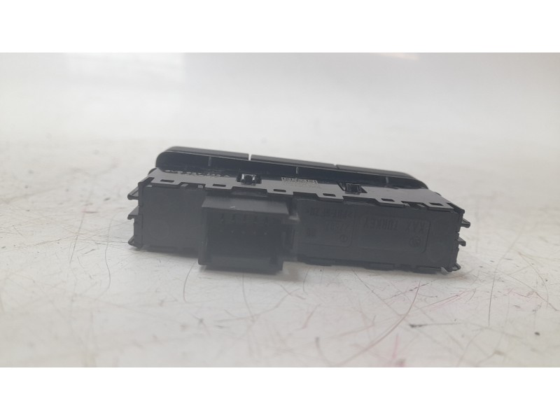 Recambio de interruptor para skoda fabia iv (pj3) 1.0 mpi referencia OEM IAM 6VB927132A  