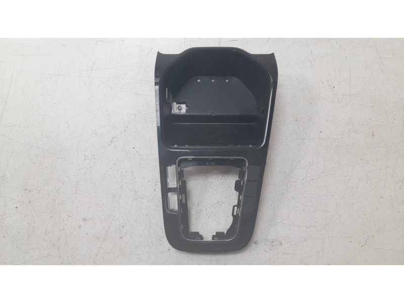 Recambio de moldura para skoda fabia iv (pj3) 1.0 mpi referencia OEM IAM 6VB863212  