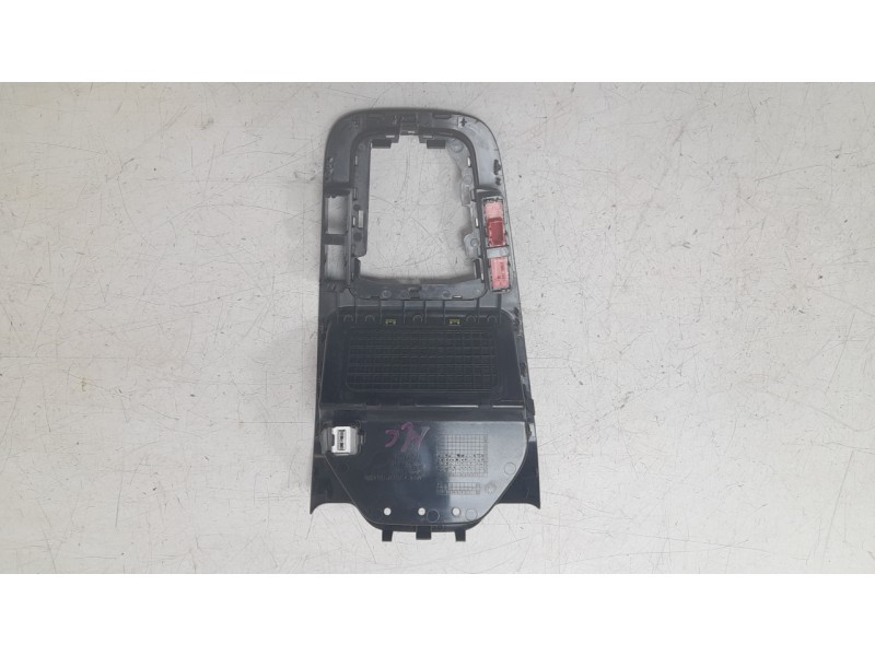 Recambio de moldura para skoda fabia iv (pj3) 1.0 mpi referencia OEM IAM 6VB863212  