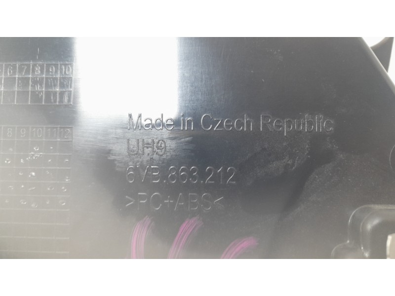 Recambio de moldura para skoda fabia iv (pj3) 1.0 mpi referencia OEM IAM 6VB863212  