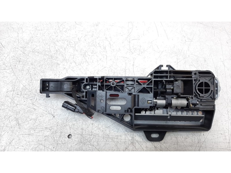 Recambio de maneta exterior delantera derecha para renault clio iv referencia OEM IAM 806706656R  
