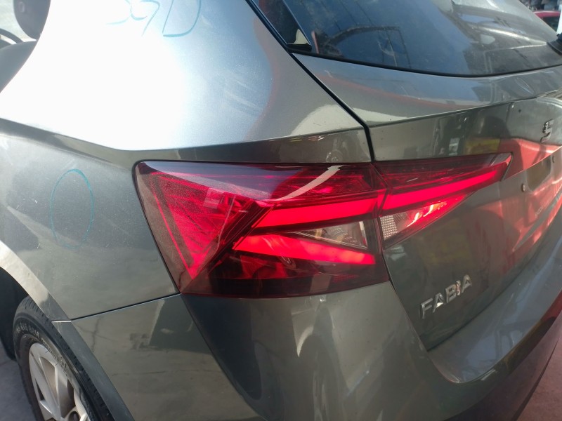 Recambio de piloto trasero izquierdo para skoda fabia iv (pj3) 1.0 mpi referencia OEM IAM   