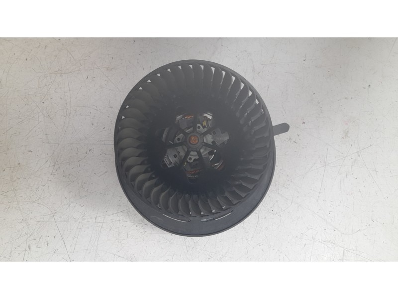 Recambio de ventilador calefaccion para bmw x1 (e84) xdrive 20d referencia OEM IAM 985465S21  