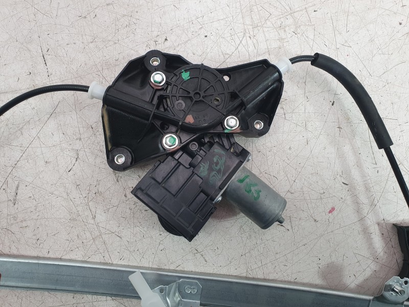 Recambio de elevalunas trasero derecho para toyota yaris (_p21_, _pa1_, _ph1_) 1.5 hybrid (mxph10) referencia OEM IAM 69830K0010