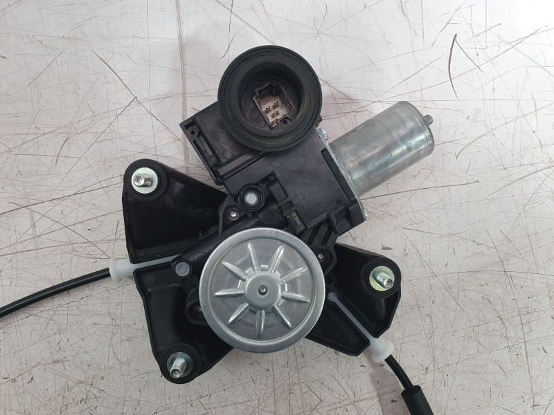 Recambio de elevalunas trasero derecho para toyota yaris (_p21_, _pa1_, _ph1_) 1.5 hybrid (mxph10) referencia OEM IAM 69830K0010