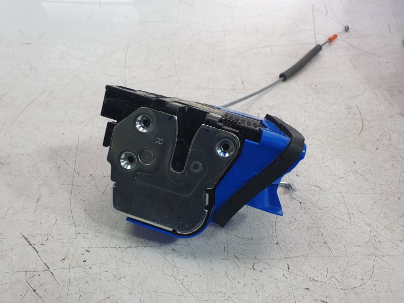 Recambio de cerradura puerta delantera derecha para hyundai i20 iii (bc3, bi3) 1.0 t-gdi referencia OEM IAM 81320Q0010  