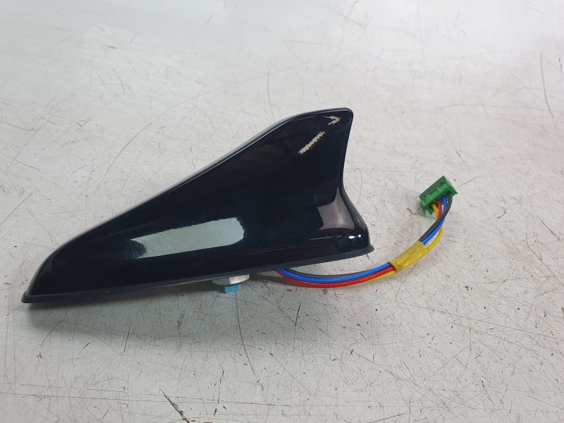 Recambio de antena para hyundai i20 iii (bc3, bi3) 1.0 t-gdi referencia OEM IAM 96210Q0100EB  