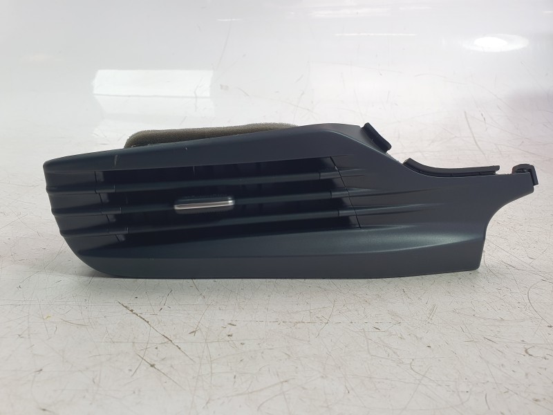 Recambio de aireador izquierdo para hyundai i20 iii (bc3, bi3) 1.0 t-gdi referencia OEM IAM 84790Q0000  