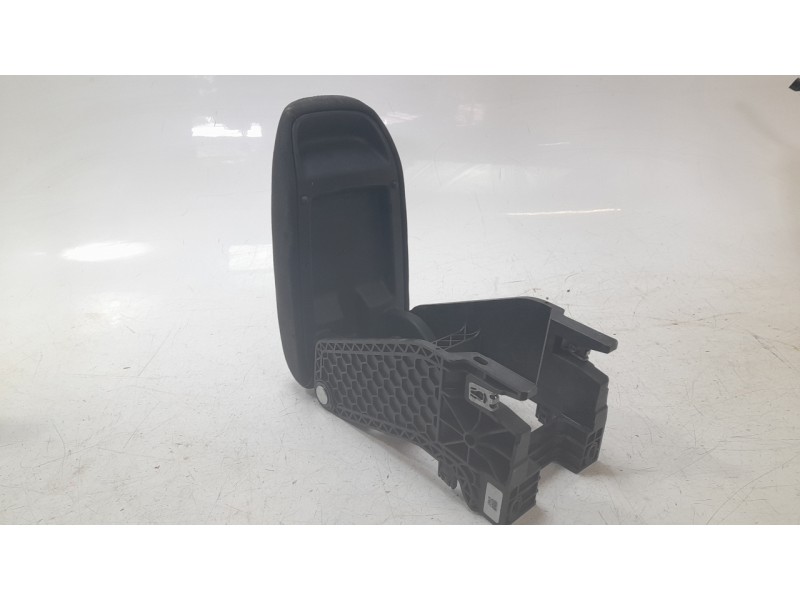 Recambio de apoyabrazos central para skoda fabia iv (pj3) 1.0 mpi referencia OEM IAM 6VA864075  