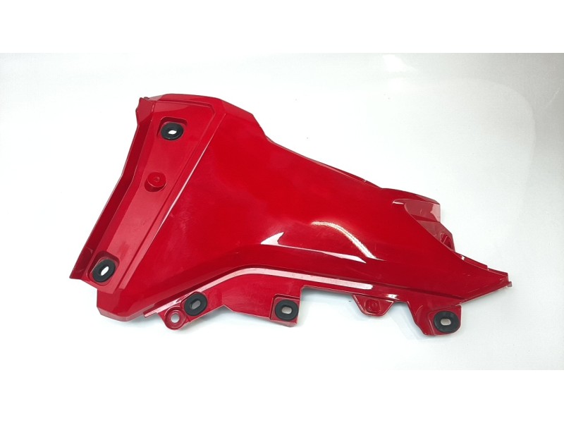Recambio de moldura para honda nc 750 referencia OEM IAM 83621MKWD000  