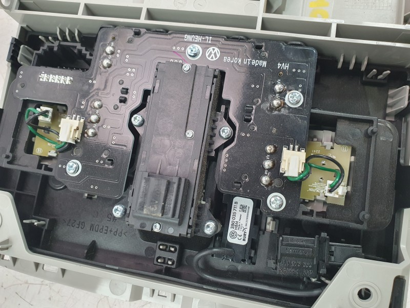 Recambio de luz interior para volkswagen touran (5t1) 2.0 tdi referencia OEM IAM 510867591A  