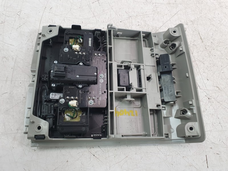 Recambio de luz interior para volkswagen touran (5t1) 2.0 tdi referencia OEM IAM 510867591A  