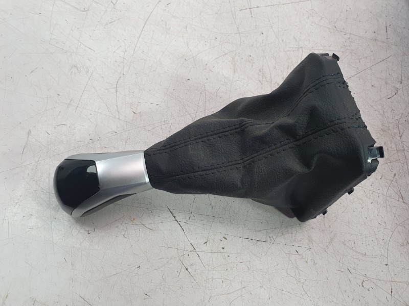 Recambio de pomo palanca cambio para volkswagen touran (5t1) 2.0 tdi referencia OEM IAM 5TB711113HFE  