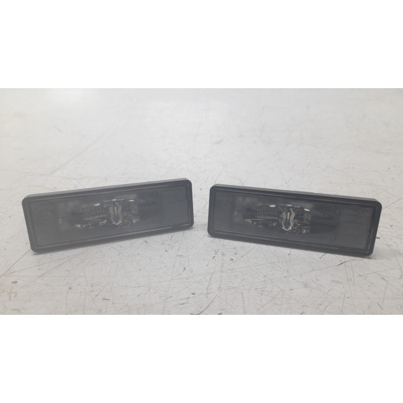 Recambio de piloto matricula para renault arkana i (lcm_, ldn_) 1.3 tce 140 (ldn0) referencia OEM IAM 265101139R  