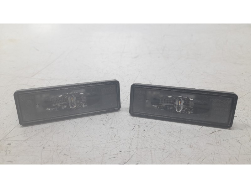 Recambio de piloto matricula para renault arkana i (lcm_, ldn_) 1.3 tce 140 (ldn0) referencia OEM IAM 265101139R  