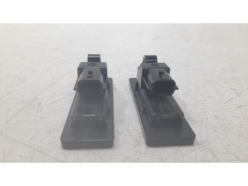 Recambio de piloto matricula para renault arkana i (lcm_, ldn_) 1.3 tce 140 (ldn0) referencia OEM IAM 265101139R  