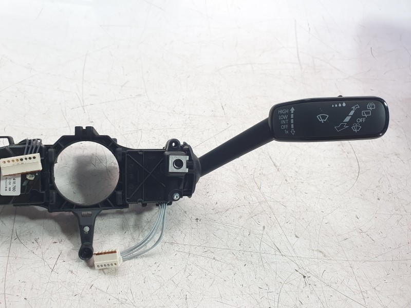 Recambio de mando multifuncion para volkswagen touran (5t1) 2.0 tdi referencia OEM IAM 5Q0953502AA  LMF510037VW/LMF610037VW