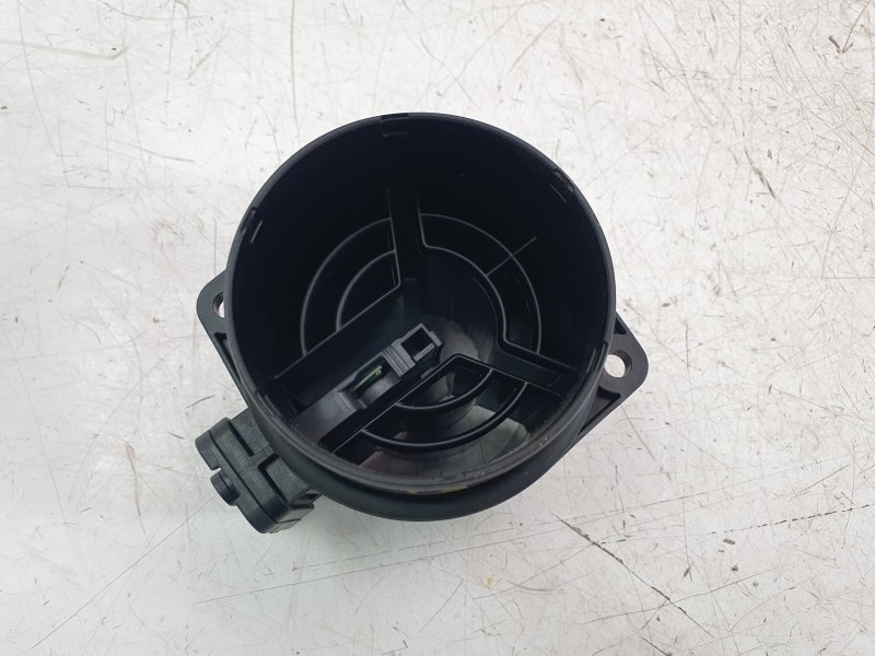 Recambio de caudalimetro para volkswagen touran (5t1) 2.0 tdi referencia OEM IAM 05L906461B  