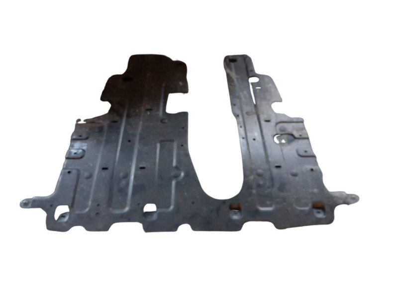 Recambio de cubrecarter para mahindra kuv 100 2wd nxt referencia OEM IAM DA009EMN  